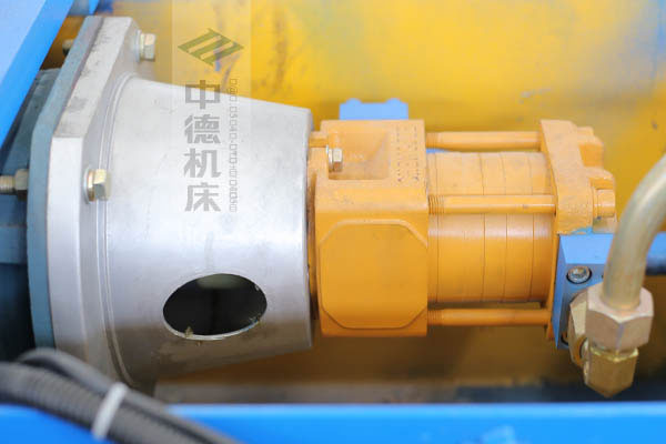 ZDPK-10032采用國內(nèi)一流品牌電機(jī)及油泵,動力強(qiáng)勁,噪音低 ZDPK-10032采用國內(nèi)一流品牌電機(jī)及油泵,動力強(qiáng)勁,噪音低